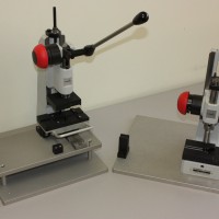 Manual assembly fixtures using purchased Schmidt presses. Manual assembly fixtures using purchased Schmidt presses.